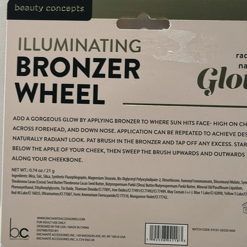 Beauty Concepts Illuminating Bronzer Wheel for a radiant natural GLOW.
